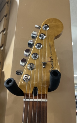Fender - Player Plus Stratocaster HSS, Pau Ferro Fingerboard - Belair Blue 4